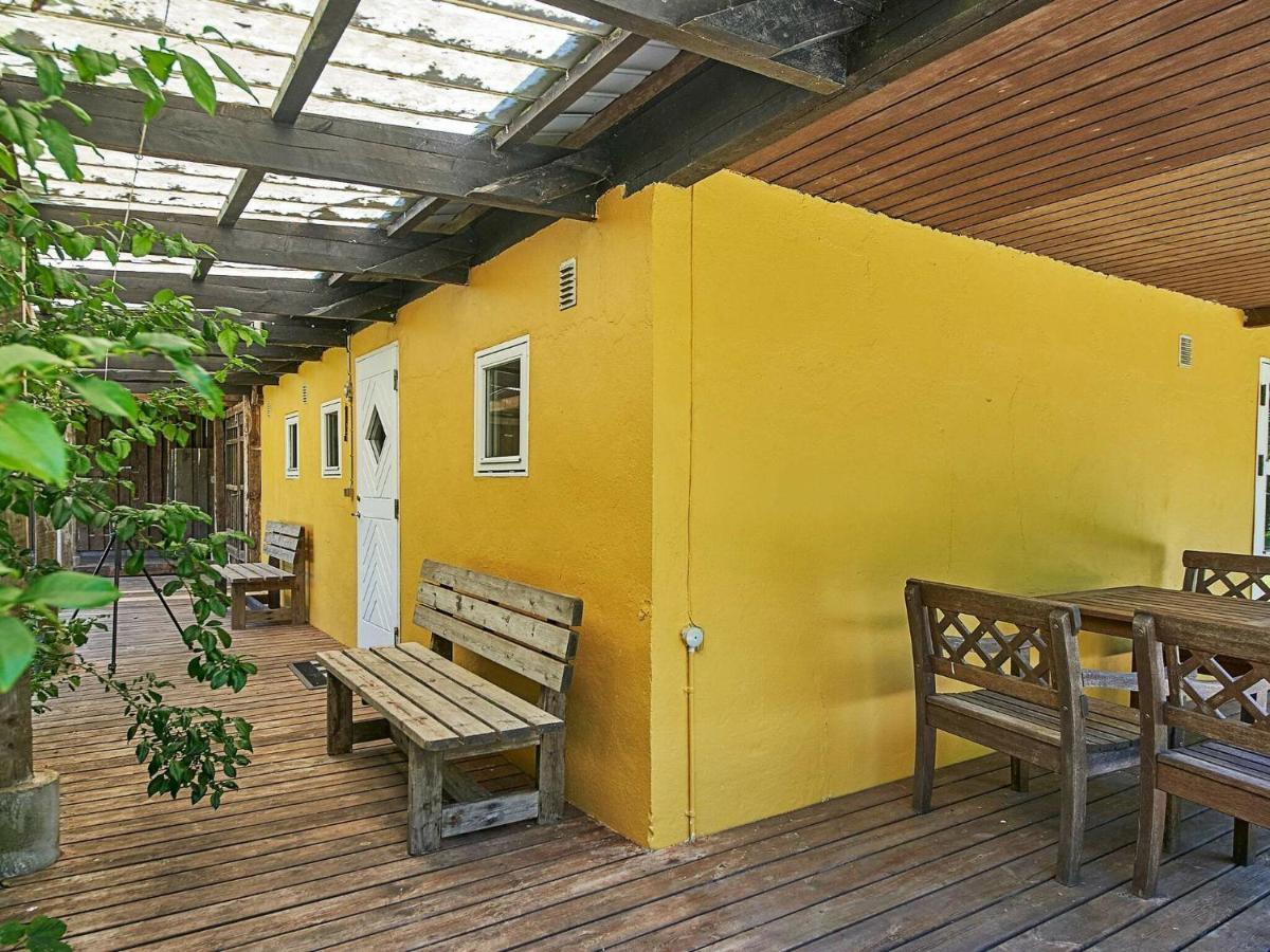 6 Person Holiday Home In Aakirkeby Bilik gambar