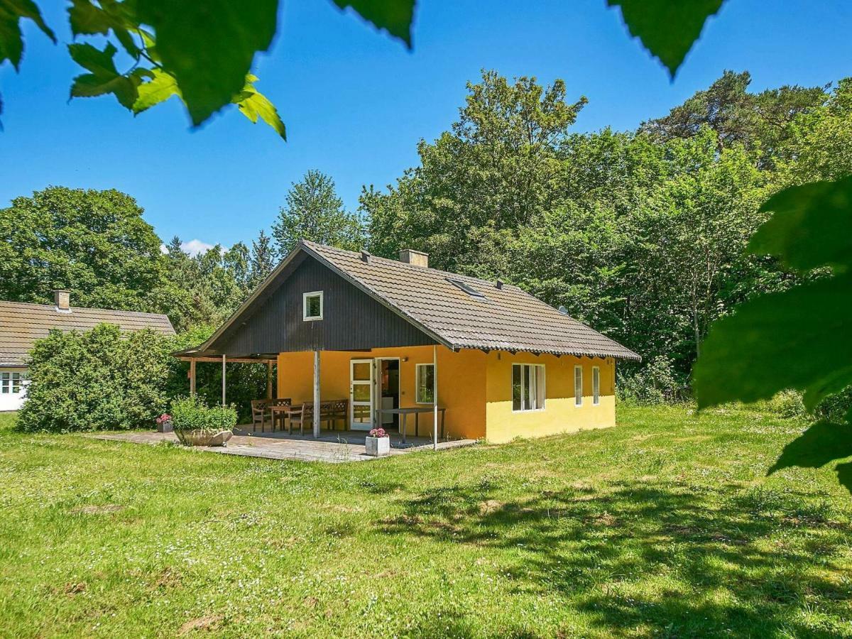 6 Person Holiday Home In Aakirkeby Luaran gambar
